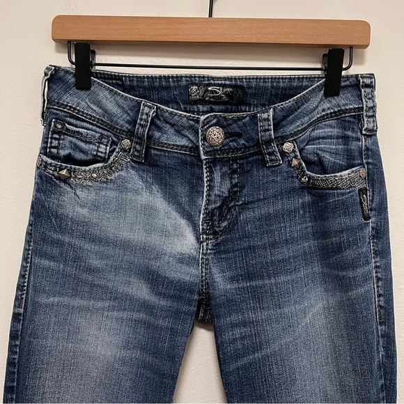 SILVER SUKI Y2K Low Rise Flap Pocket Bootcut Jeans Embellished Pocket Size 28x33 - Picture 4 of 10